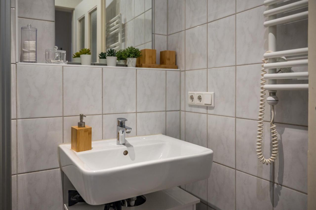 Arbio I Retro Apart Near Leipzig Hauptbahnhof מראה חיצוני תמונה