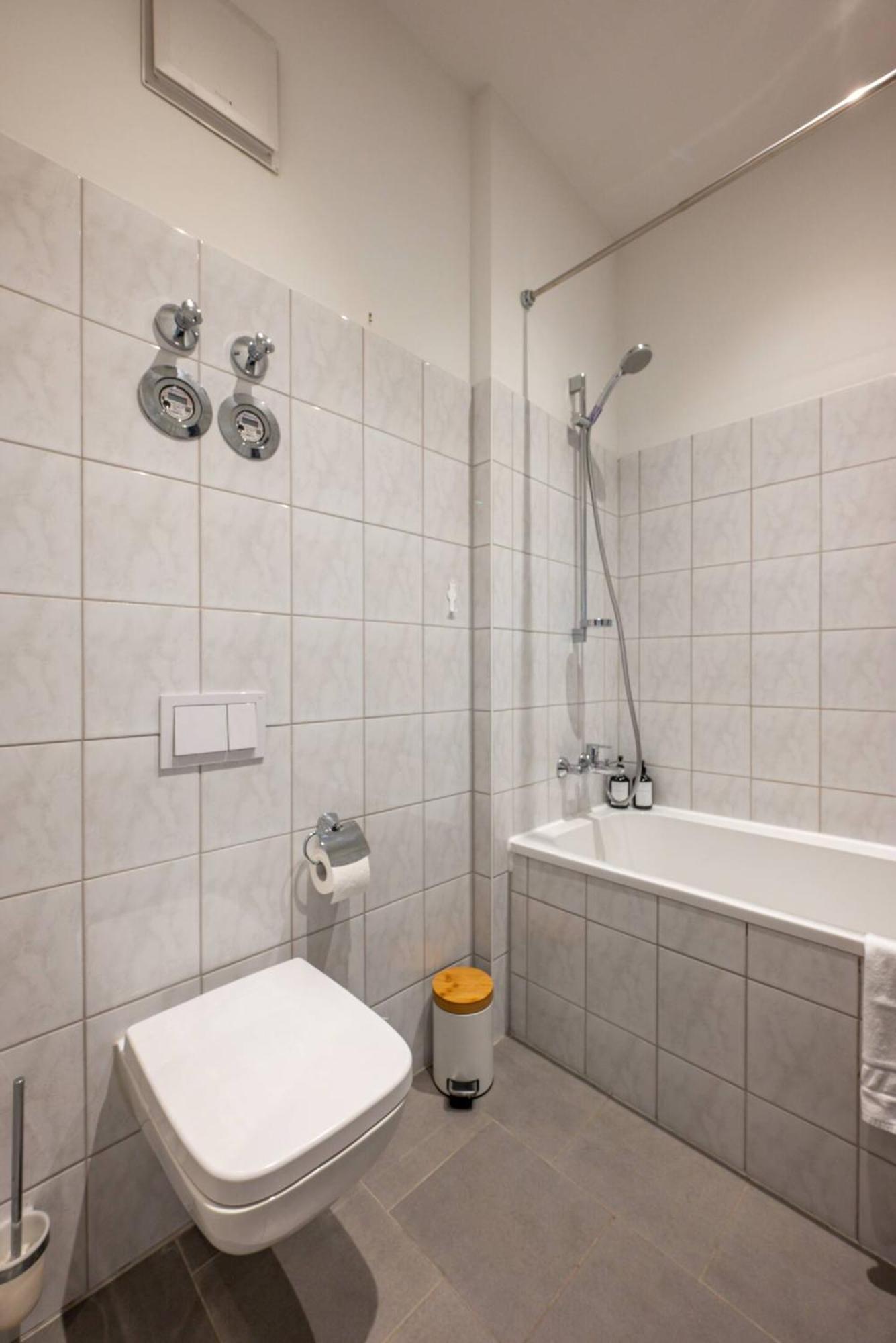 Arbio I Retro Apart Near Leipzig Hauptbahnhof מראה חיצוני תמונה