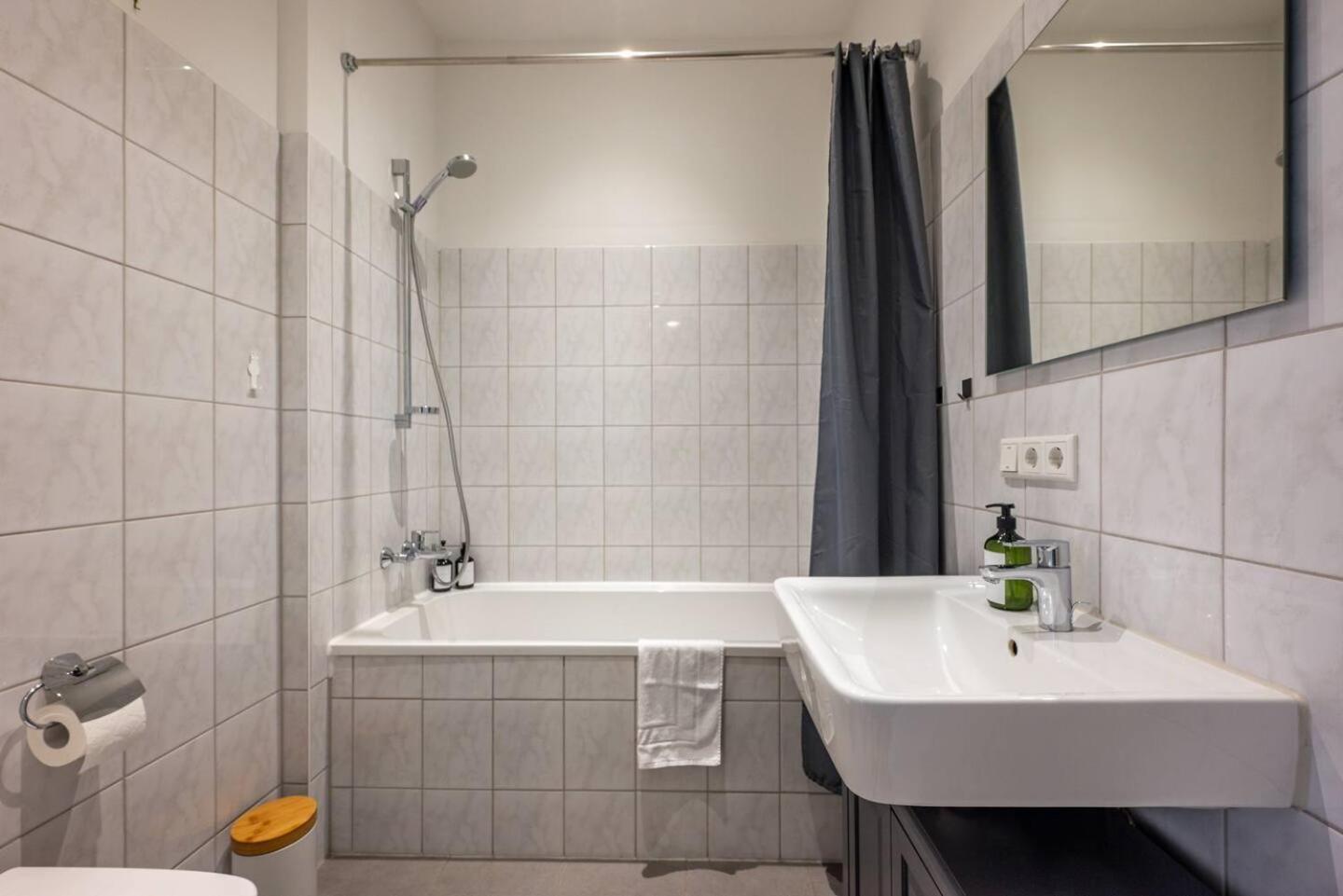 Arbio I Retro Apart Near Leipzig Hauptbahnhof מראה חיצוני תמונה
