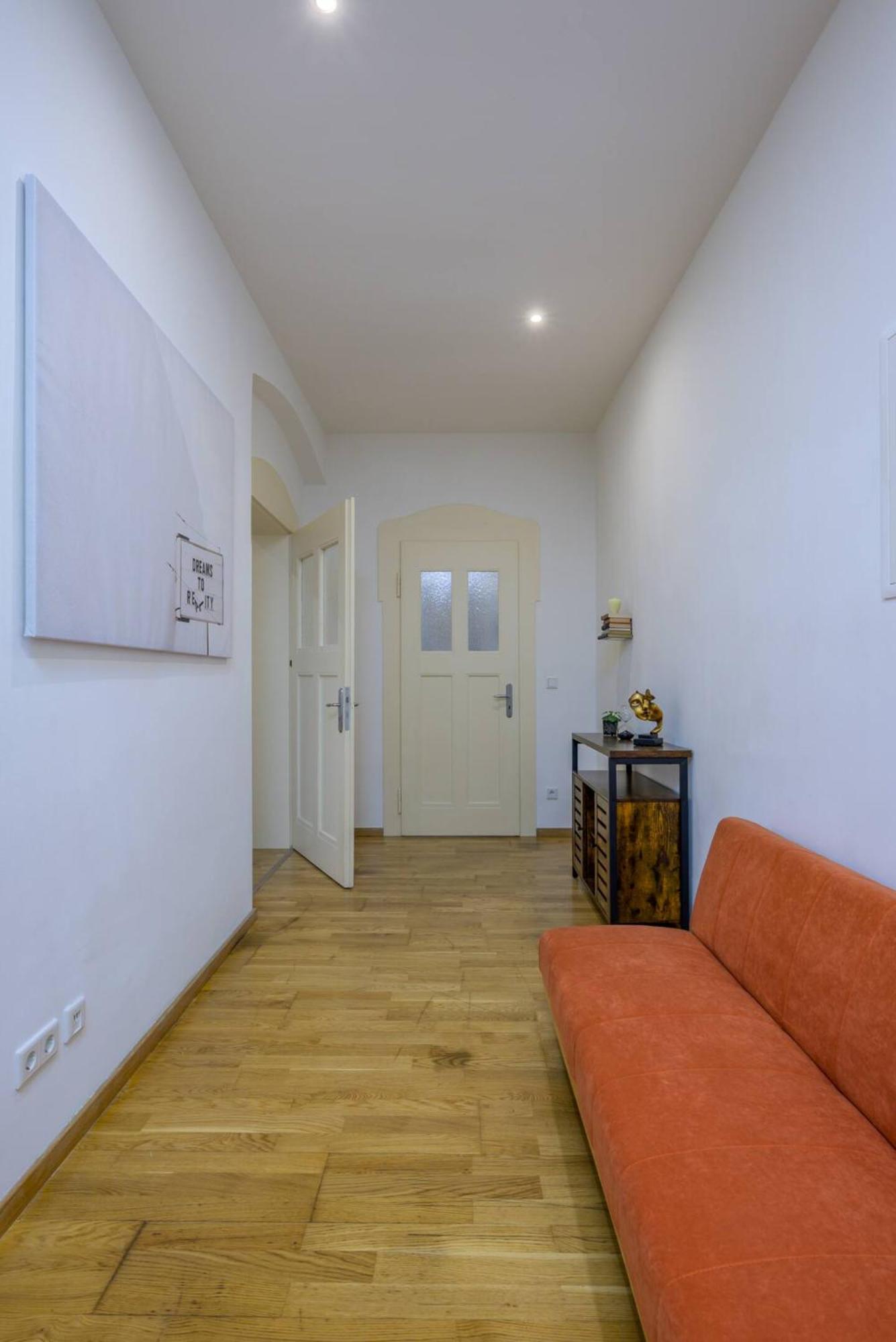 Arbio I Retro Apart Near Leipzig Hauptbahnhof מראה חיצוני תמונה
